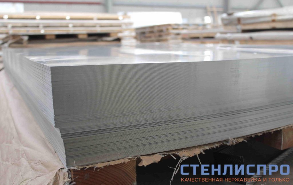 лист нержавейки aisi 304 0,5x1000x2000 4n pe шлифованный в пленке